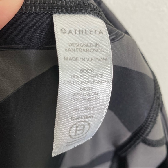 Athleta Tenacity 7/8 tight Brush Strokes - Picture 9 of 9